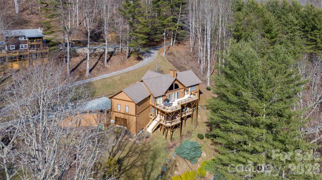 446 Windridge Drive, Sugar Grove, NC 28679