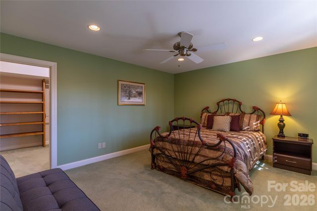 446 Windridge Drive, Sugar Grove, NC 28679