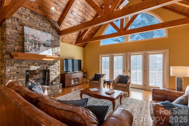 446 Windridge Drive, Sugar Grove, NC 28679