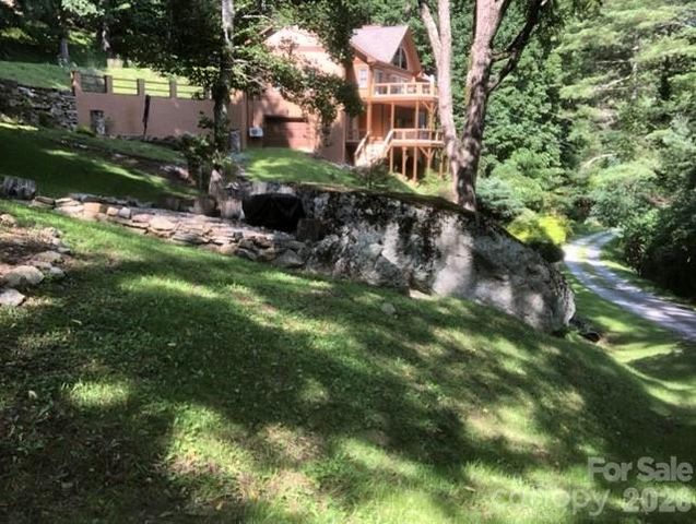 446 Windridge Drive, Sugar Grove, NC 28679