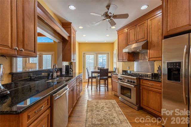 446 Windridge Drive, Sugar Grove, NC 28679