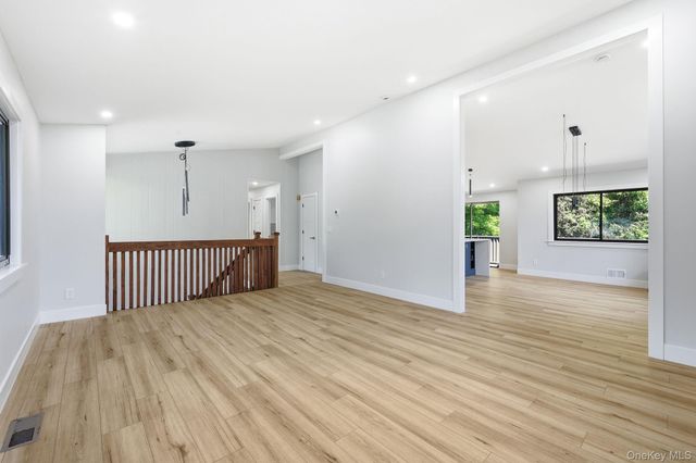 7 Brookdell Drive, Hartsdale, NY 10530