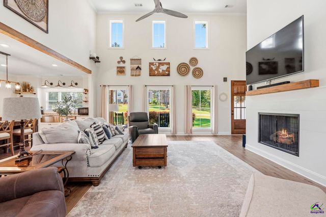 251 Mossy Lake Road, Perry, GA 31069