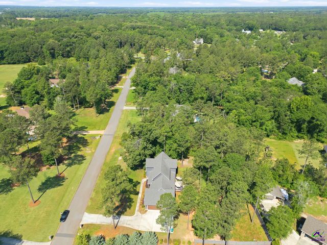 251 Mossy Lake Road, Perry, GA 31069