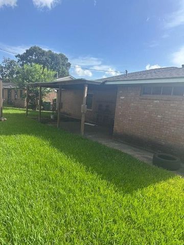6023 Winterhaven Drive, Houston, TX 77087