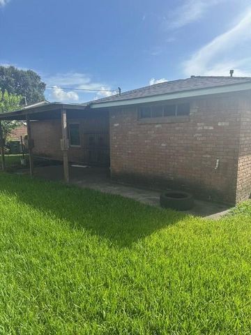 6023 Winterhaven Drive, Houston, TX 77087