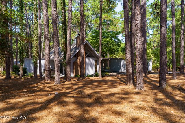 20 Pine Valley Circle, Pinehurst, NC 28374