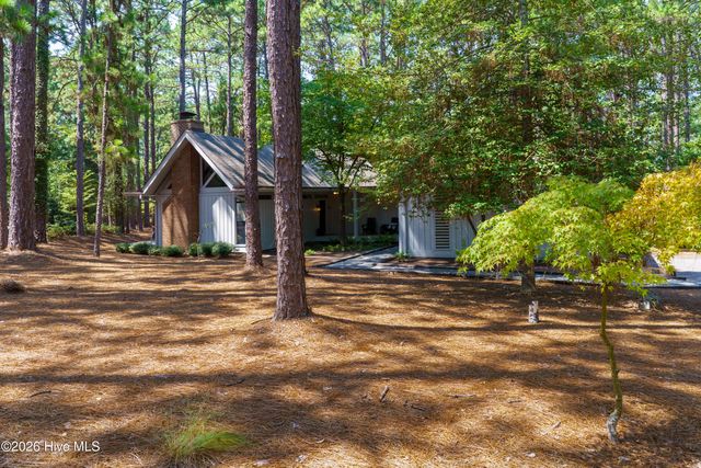 20 Pine Valley Circle, Pinehurst, NC 28374