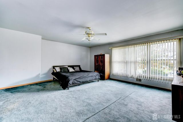 6 Keen Lane, Edison, NJ 08820