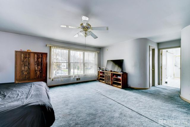 6 Keen Lane, Edison, NJ 08820