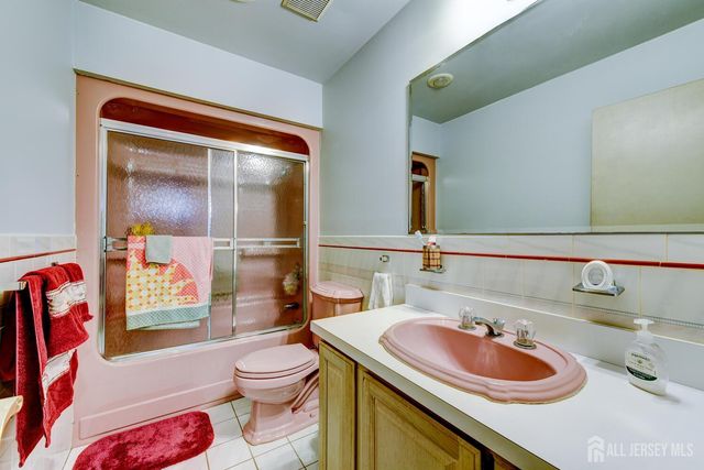 6 Keen Lane, Edison, NJ 08820