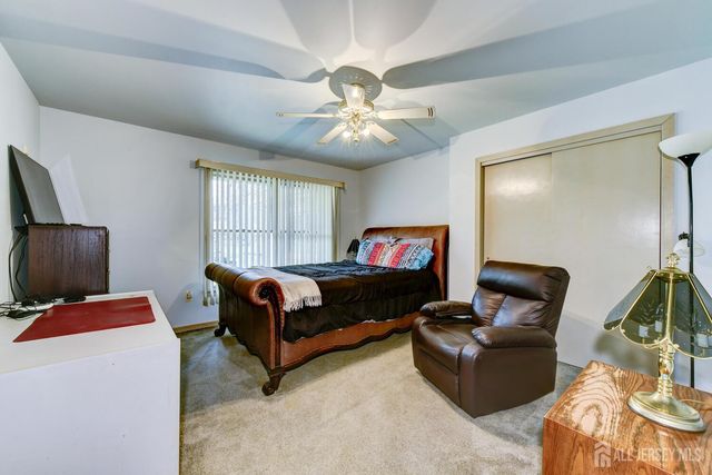 6 Keen Lane, Edison, NJ 08820