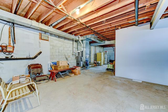 6 Keen Lane, Edison, NJ 08820