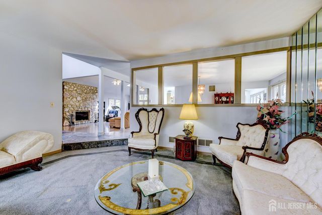 6 Keen Lane, Edison, NJ 08820