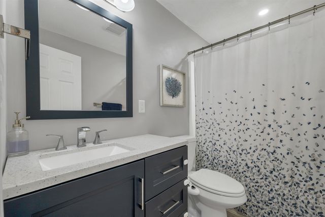 5 Richardson Road L, Derry, NH 03038