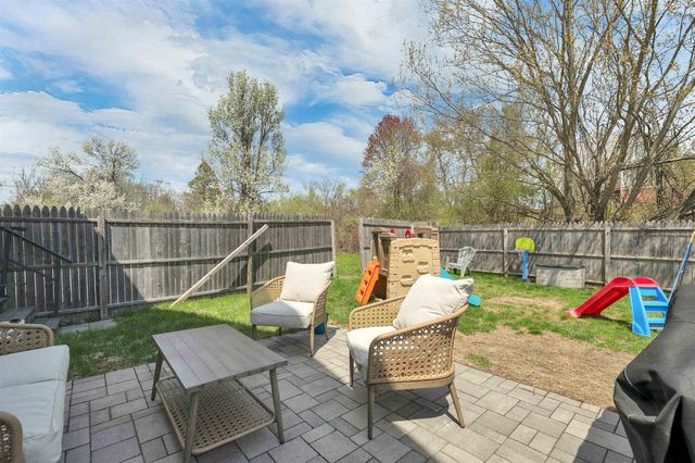 5 Richardson Road L, Derry, NH 03038
