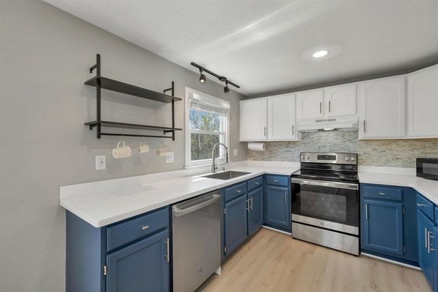 5 Richardson Road L, Derry, NH 03038