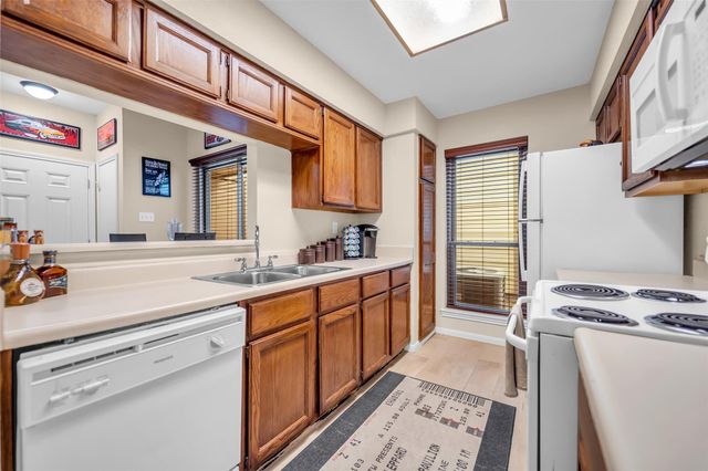 8299 Cambridge Street 1504, Houston, TX 77054