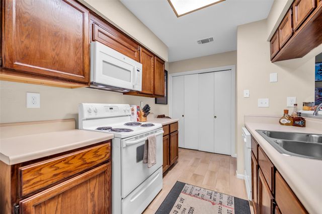 8299 Cambridge Street 1504, Houston, TX 77054