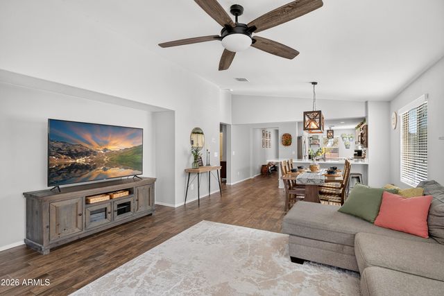 18324 W PUEBLO Avenue, Goodyear, AZ 85338