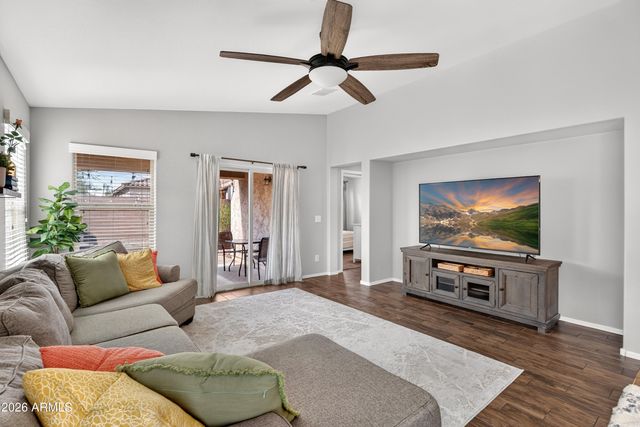 18324 W PUEBLO Avenue, Goodyear, AZ 85338