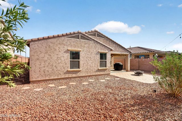 18324 W PUEBLO Avenue, Goodyear, AZ 85338