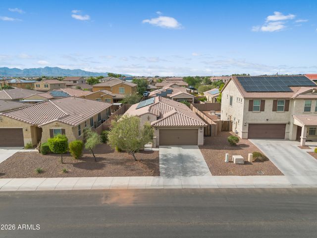 18324 W PUEBLO Avenue, Goodyear, AZ 85338