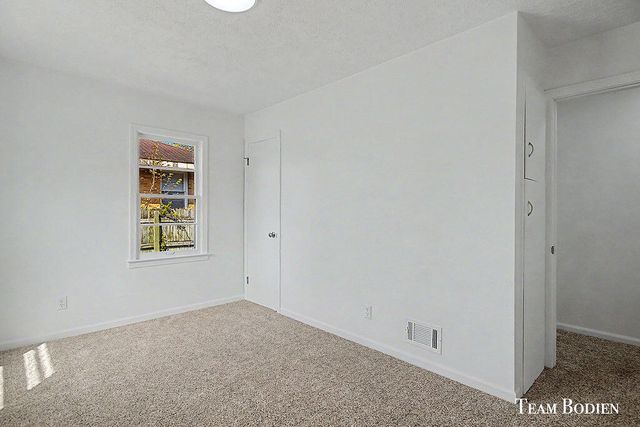 2700 Rockwood Court, Wyoming, MI 49519