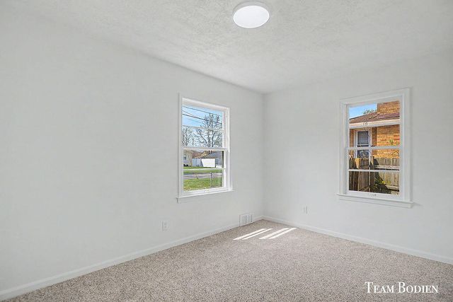 2700 Rockwood Court, Wyoming, MI 49519