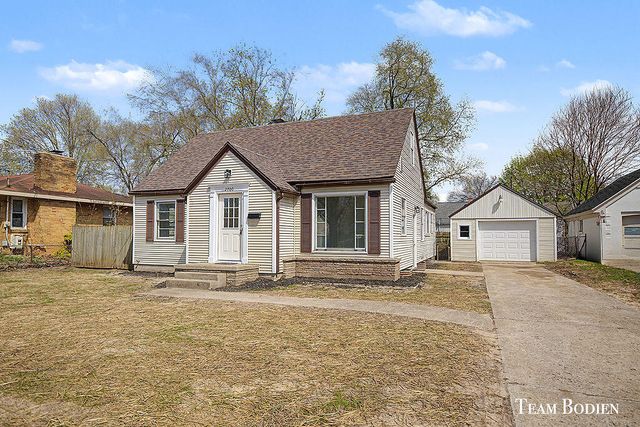 2700 Rockwood Court, Wyoming, MI 49519