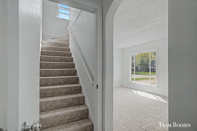 2700 Rockwood Court, Wyoming, MI 49519