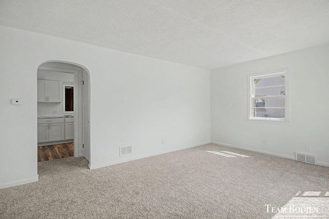 2700 Rockwood Court, Wyoming, MI 49519