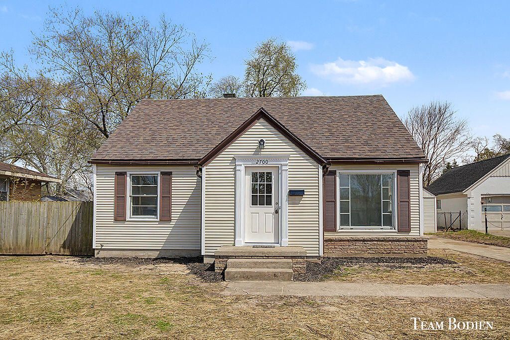 2700 Rockwood Court, Wyoming, MI 49519