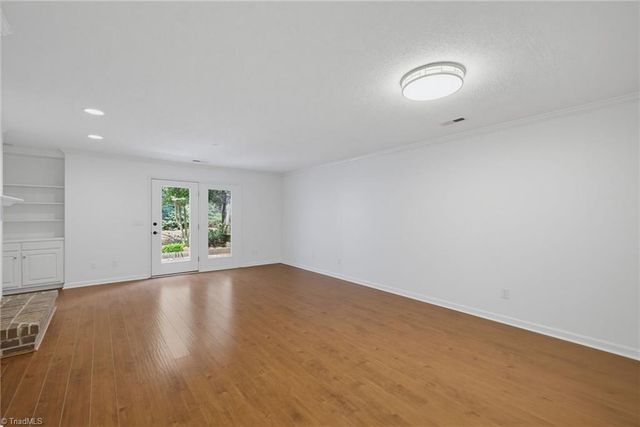 5427 Winters Way, Greensboro, NC 27410