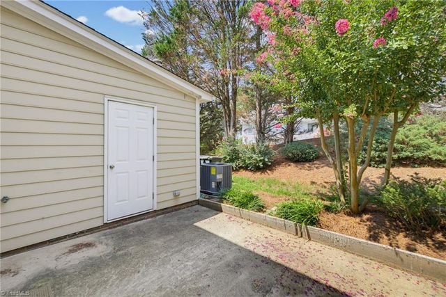 5427 Winters Way, Greensboro, NC 27410
