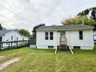 117 Holiday, Alma, MI 48801