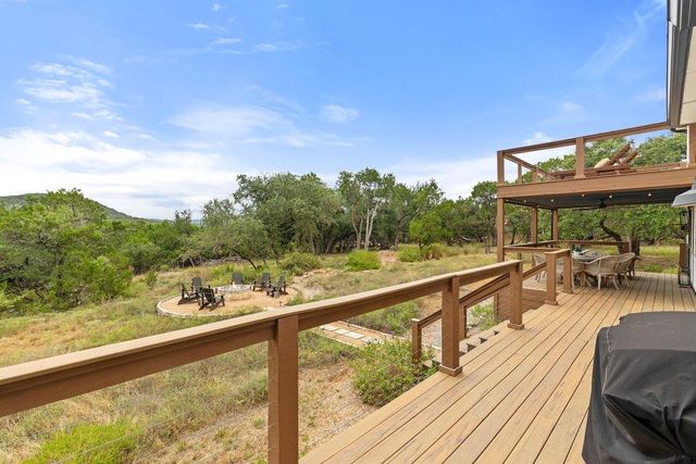 109 Freedom DR, Wimberley, TX 78676