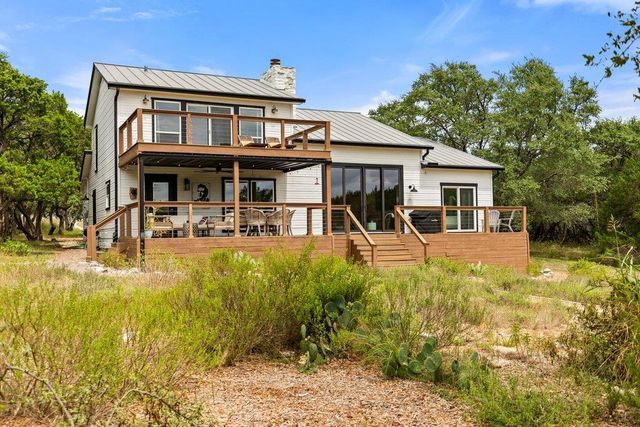 109 Freedom DR, Wimberley, TX 78676