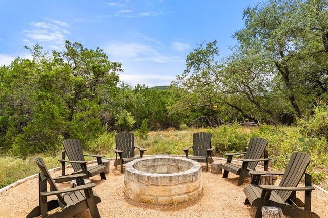 109 Freedom DR, Wimberley, TX 78676