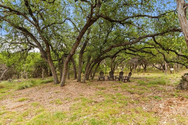 109 Freedom DR, Wimberley, TX 78676