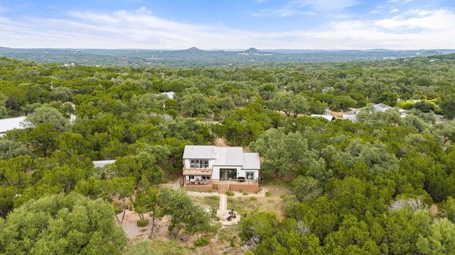 109 Freedom DR, Wimberley, TX 78676