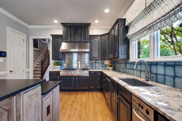 9231 FOREST ESTATES CV, Germantown, TN 38139
