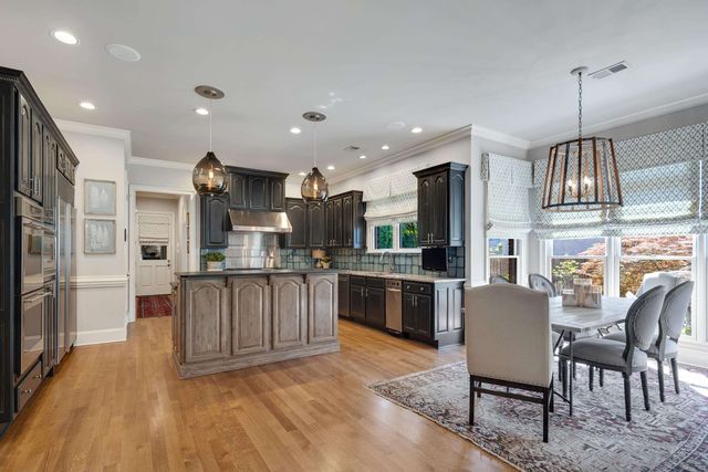 9231 FOREST ESTATES CV, Germantown, TN 38139