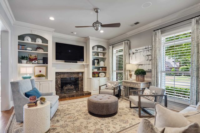 9231 FOREST ESTATES CV, Germantown, TN 38139