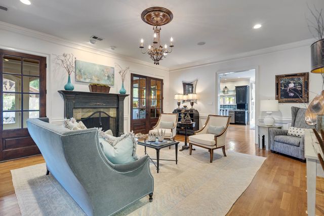 9231 FOREST ESTATES CV, Germantown, TN 38139