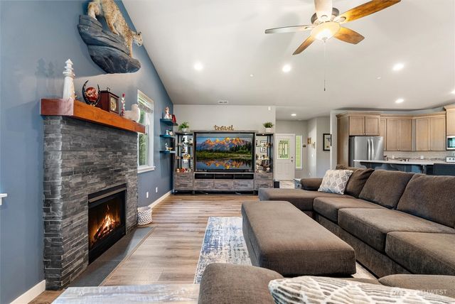 27002 166th Street E, Buckley, WA 98321