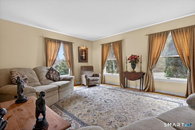 15 Farm Brook Court, Hamden, CT 06514