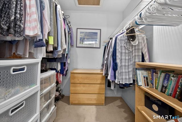 15 Farm Brook Court, Hamden, CT 06514