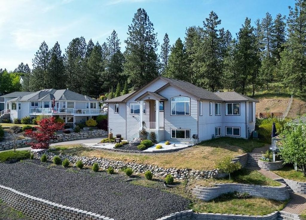 5612 N Vista Grande Dr, Otis Orchards, WA 99027