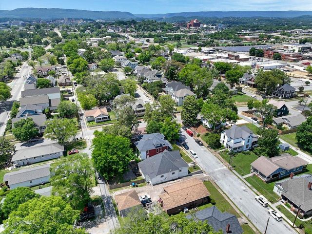 1604 Chamberlain Avenue, Chattanooga, TN 37404